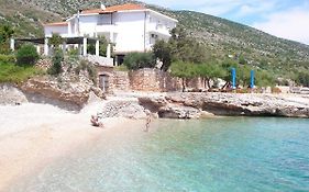 House Zaca